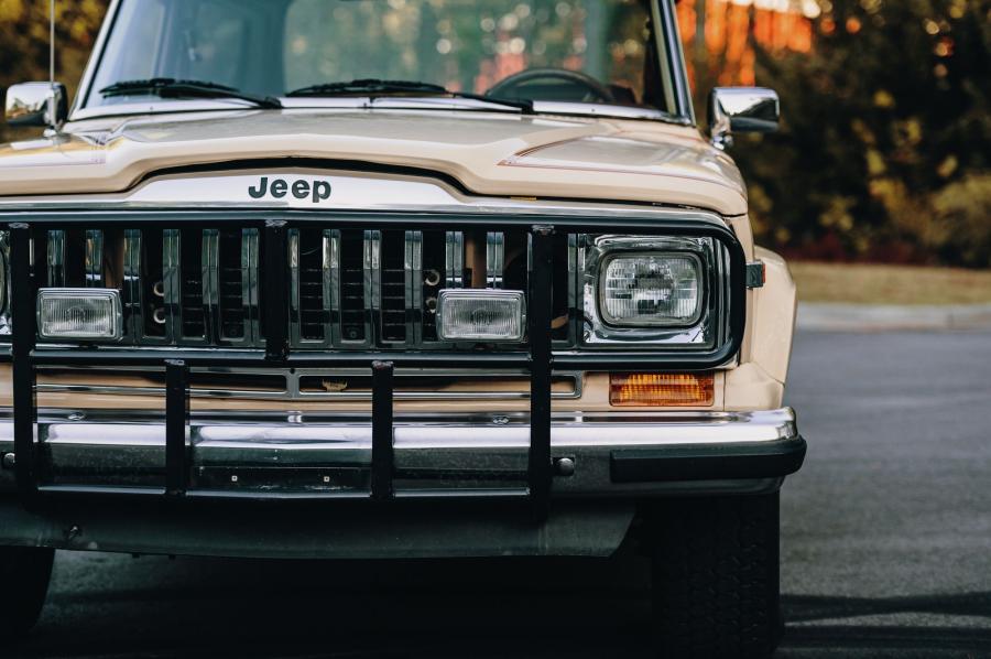 Детали экстерьера Jeep Cherokee Laredo (SJ) 1983 года  (фото 11 из 78)
